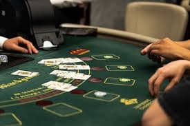Free Bet Blackjack live dealer table interface on jualtoto heylink with card display and bet controls